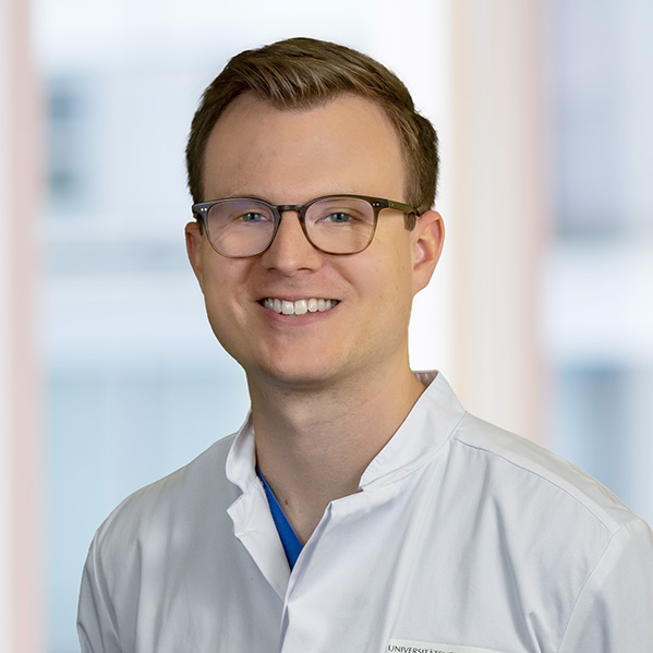 Dr. Bo Eric Christian Beuthner